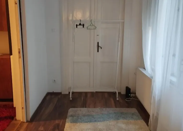 Apartament Napraforgó